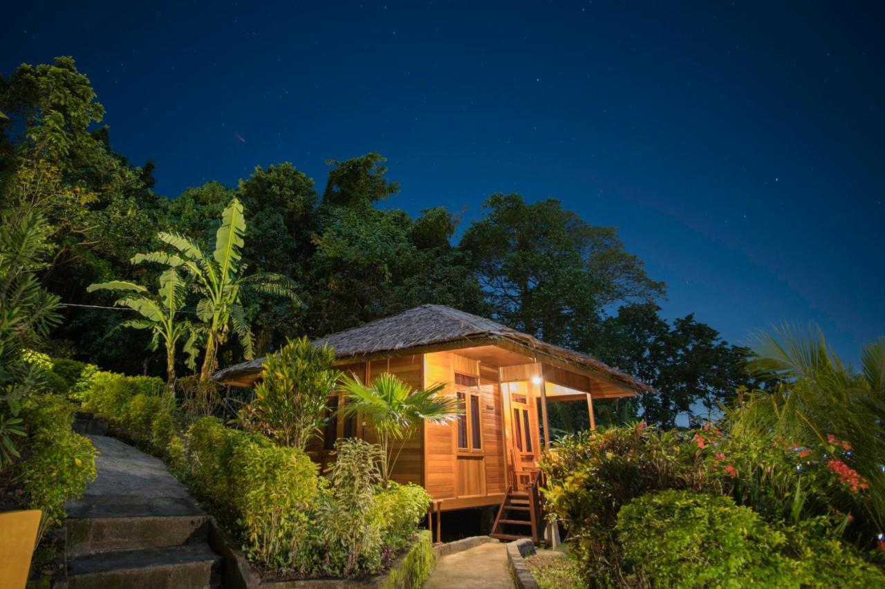 K2 Lembeh Dive Resort Bitung Dış mekan fotoğraf