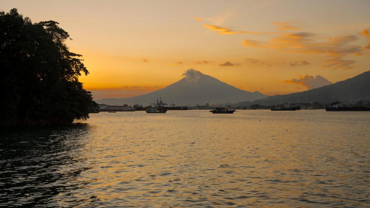 K2 Lembeh Dive Resort Bitung Dış mekan fotoğraf