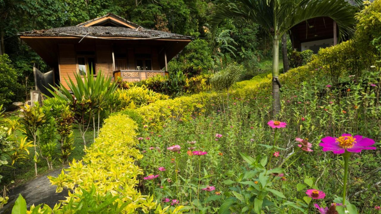 K2 Lembeh Dive Resort Bitung Dış mekan fotoğraf